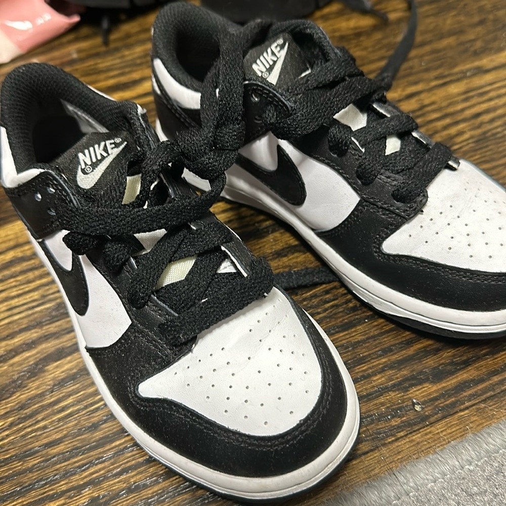 Worn once panda kids dunks